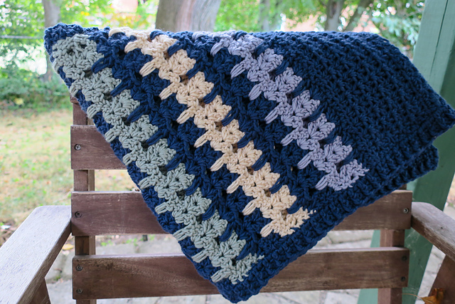 Thanks it has Cats Pocket Shawl