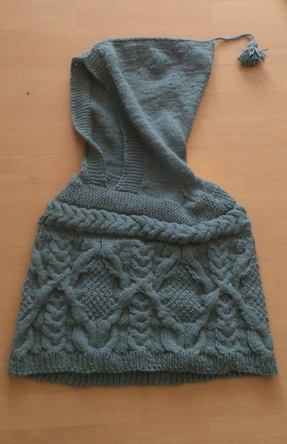 # 05 Kapuzenponcho