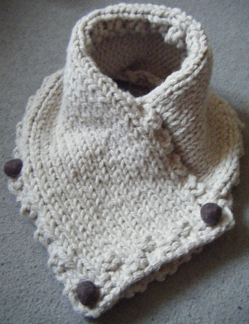 Buttoned Super Chunky Cowl / Scarf