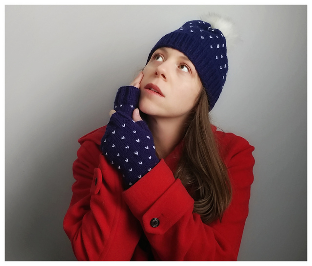 Starry Night Hat & Wrist Warmers