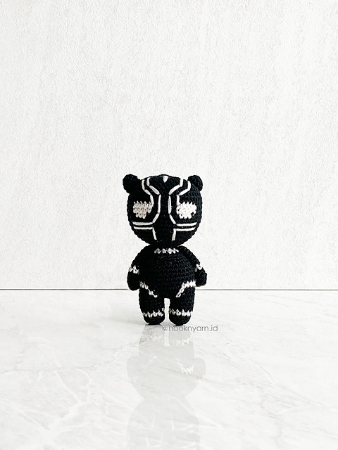 Black Panther Amigurumi