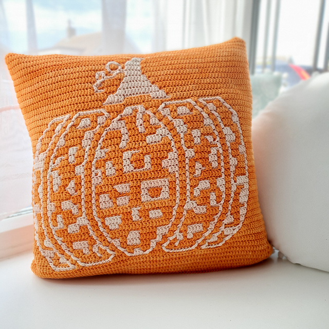 Wild Pumpkin Cushion Cover