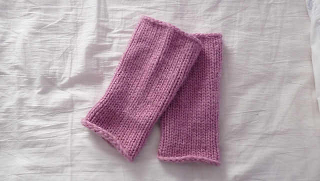 Design F - Cosy Legwarmers