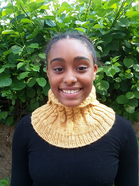 Cabled Tassels Cowl