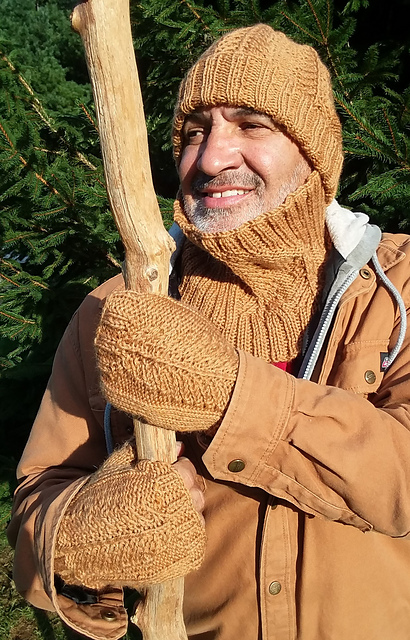 Fir Tree Fingerless Mitts