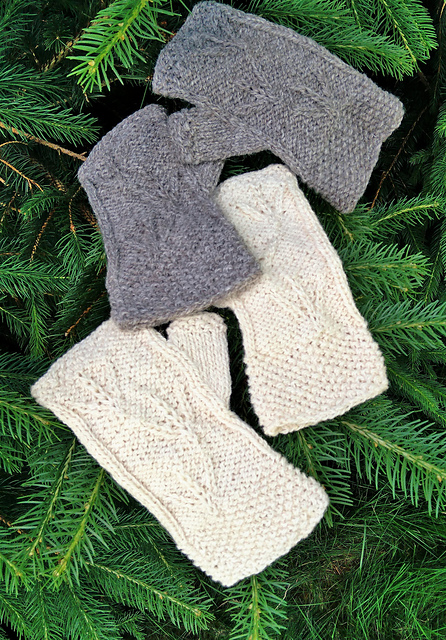 Hen Tracks Mitts