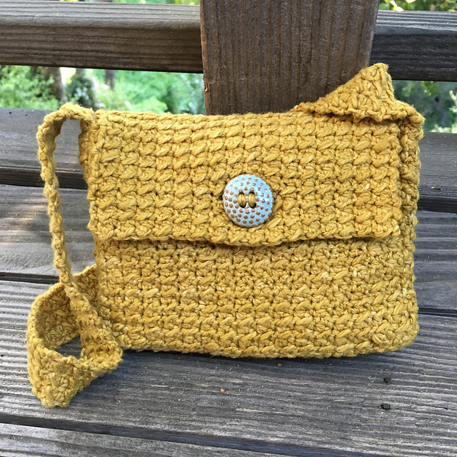 Textured Holly Purse