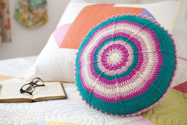 Spoke Cushion
