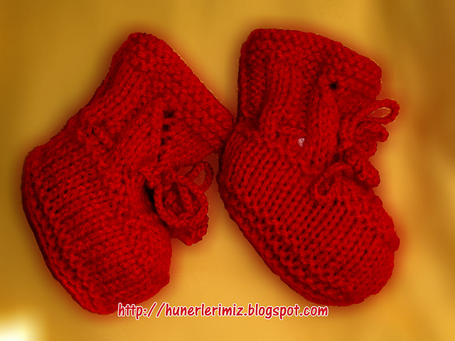 Easy Knitted Baby Booties - Red