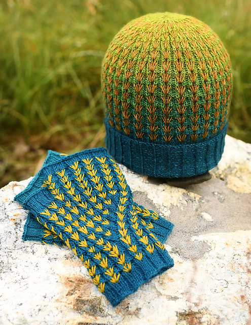 Constellate Mitts