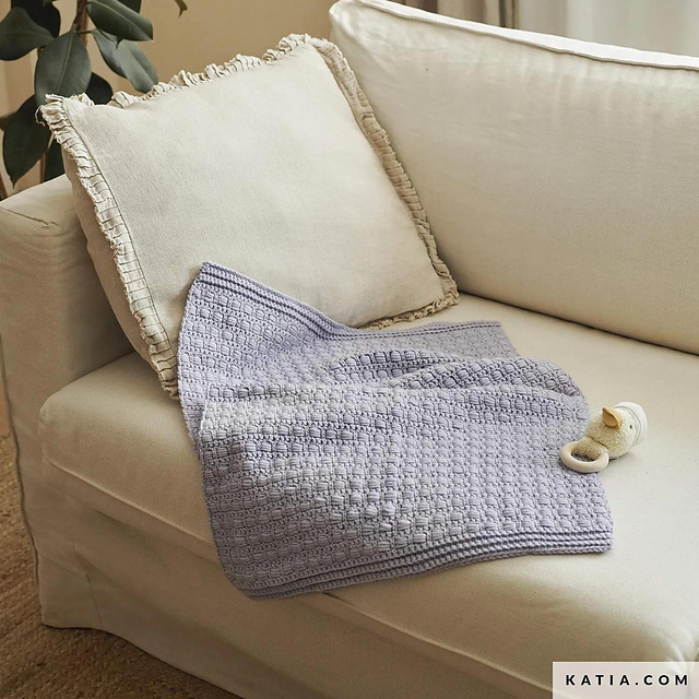 108-12 Fantasy baby blanket