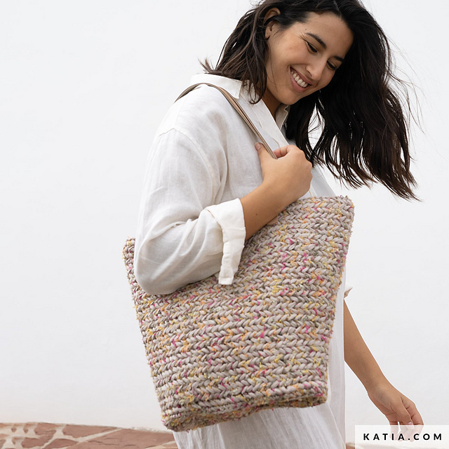 7903-24 Large handbag