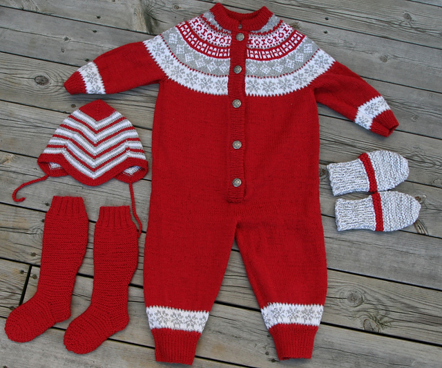 075-R Jakke og dress med rundfelling