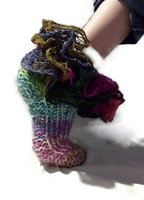 Ruffle Top Kid Sock