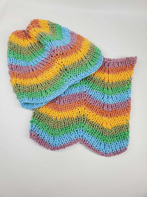 Chevron hat and cowl set