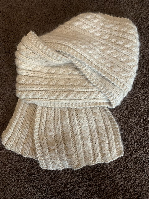 Basic Cabled Scarf