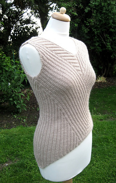 Ravelry: # 23 Gobi pattern by Elisabeth Gütschow