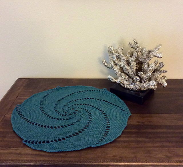Hexagon Swirl Doily