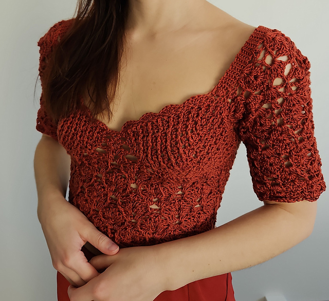 Ravelry: Artemisia top pattern by Izabela Firlová