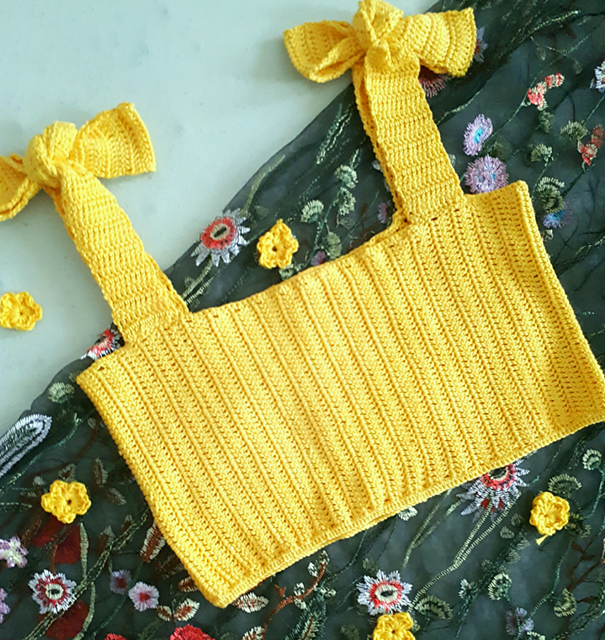Crop top with bows