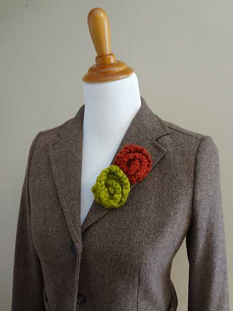Holiday Rosette Brooch
