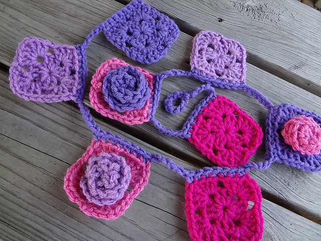 Granny Rosette Garland