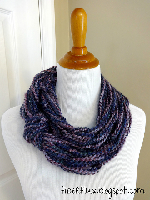 Arm Knit Knotted Cowl