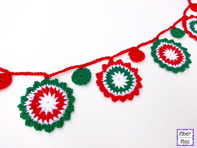 Merry Berry Garland