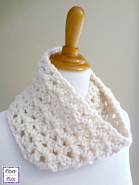 Meringue Cowl