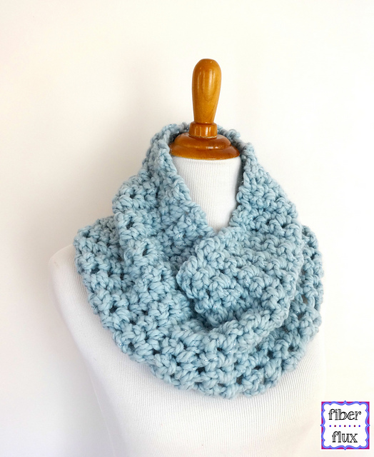 Finger Crochet Sparkle Cowl