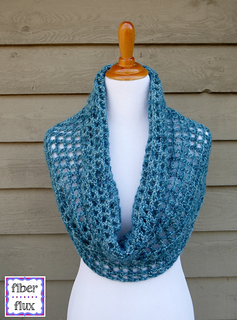 Ocean Shimmer Capelet Cowl