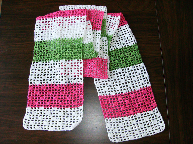 Easy Filet Crochet Scarf