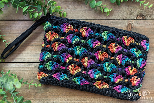 Snow Heart Zipper Pouches