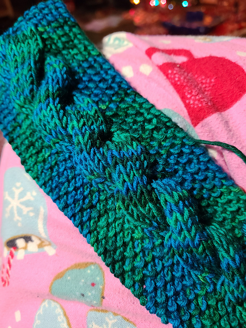 Ilikestring's Cabled Headband