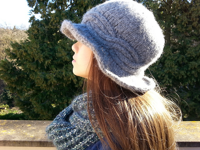 one cable hat