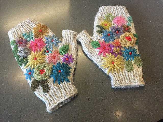 Mayrhofen Fingerless Mitts