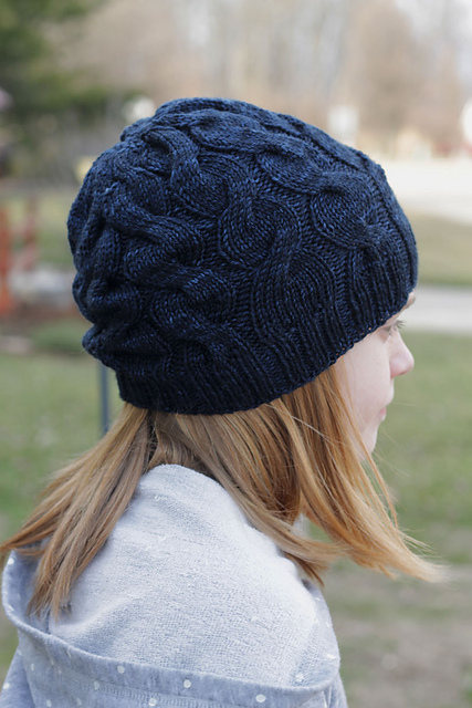 skalbagge cabled hat for kids