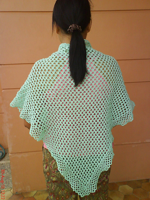 Soft Peaks Shawlette