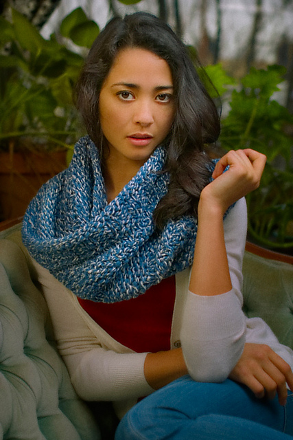 Canary Twist Cowl