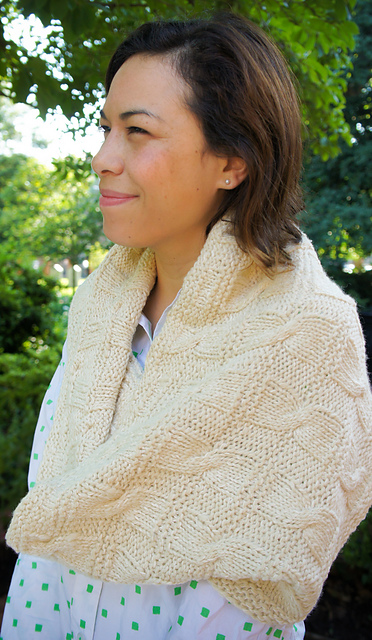 Cabled Snood