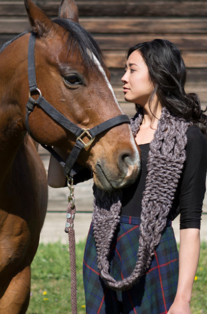 Plaited Cowl