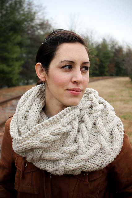 Voluptuous Cowl