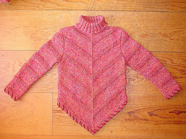 # 15 Pullover mit schrägem Strukturmuster