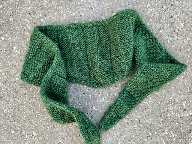 Ravelry: Pendul Scarf pattern by Ina Rendboe