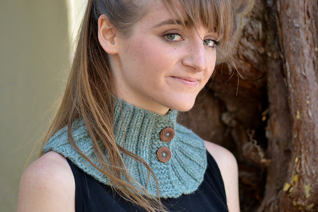 Neck Dresser