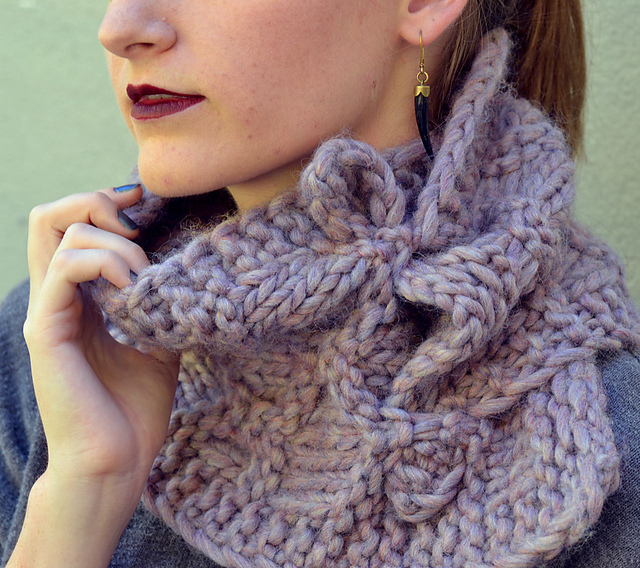 Magnum Loops Cowl