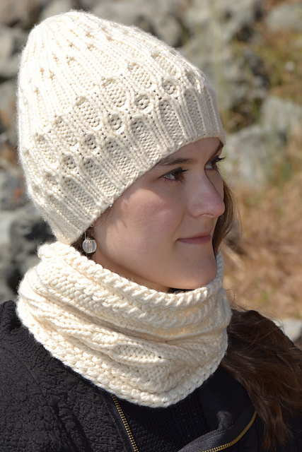 Gaufré hat and cowl set