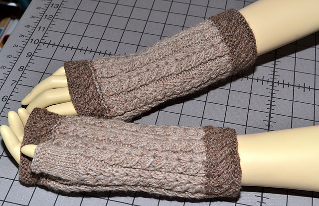 #30 Ribbed Fingerless Mitts