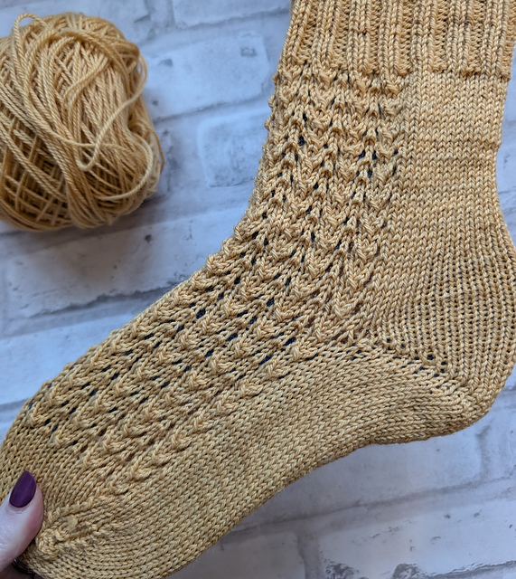 Fallen Foliage Socks