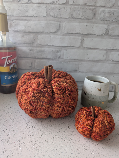 Twirl & Purl Pumpkin